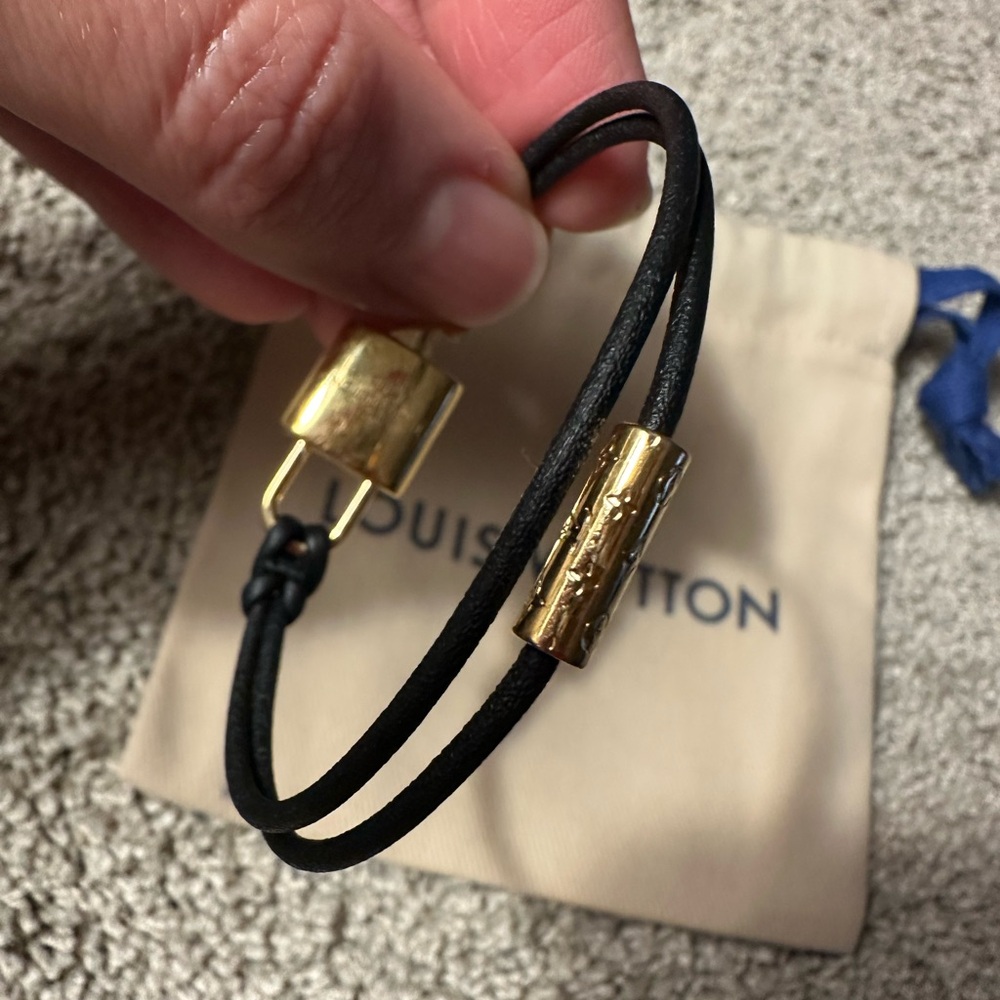 Louis Vuitton black padlock bracelet size 17 - Picture 5 of 9
